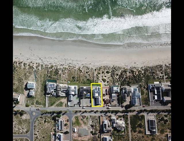 6 BEDROOM HOUSE FOR SALE IN GOLDEN MILE